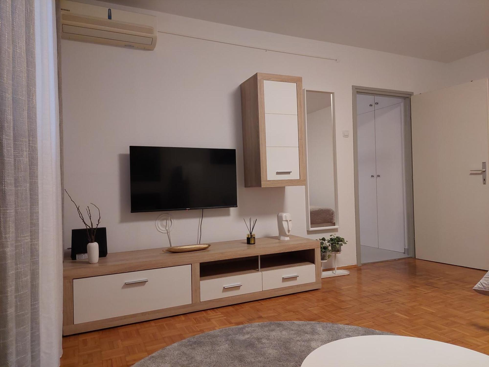 Aleja * Zagreb